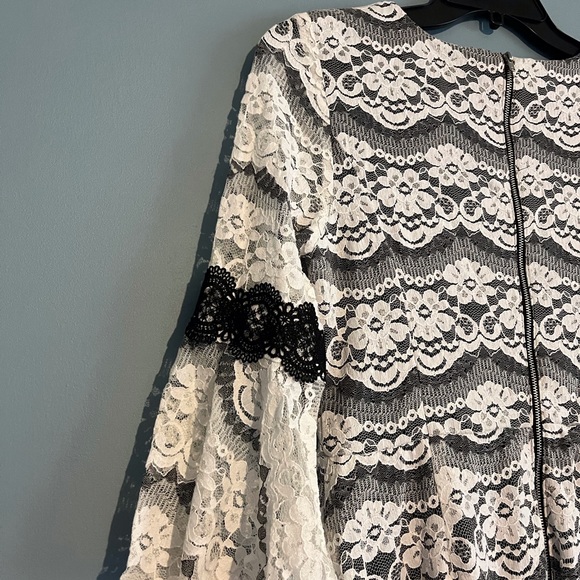 SELLING GABBY SKYE DRESS FOR WOMEN SIZE 10 P COLOR off WHITE AND BLACK - Picture 9 of 11